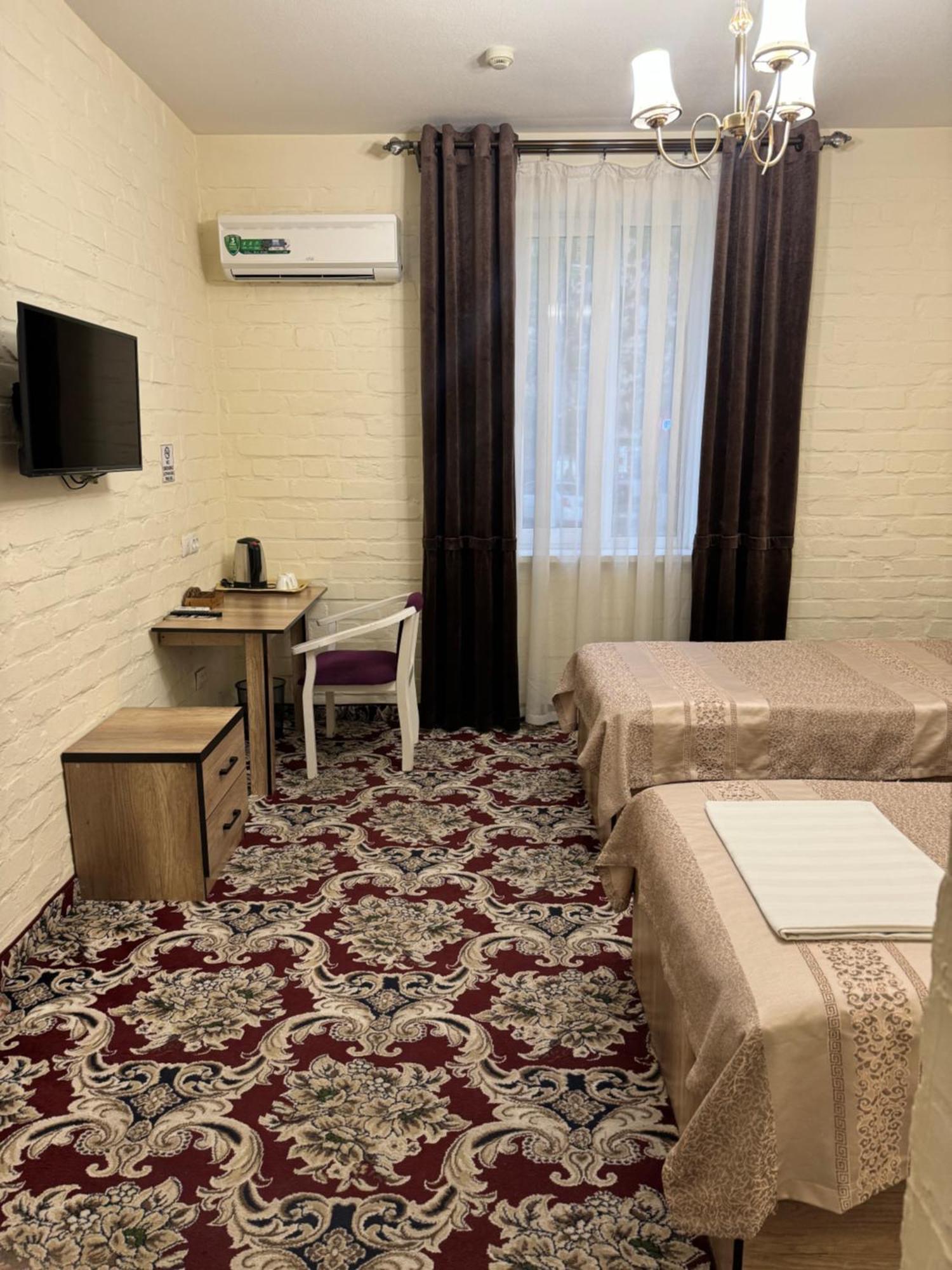 Hotel Orient Grand Tashkent Esterno foto